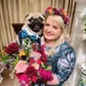 Meet your Posher, Adrienne